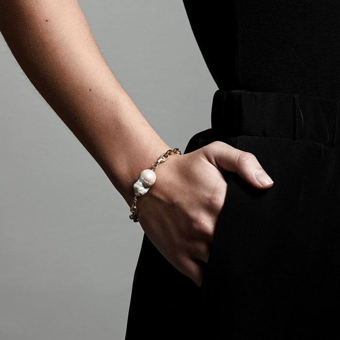 Gracefulness Bracelet - White - Gold Plated